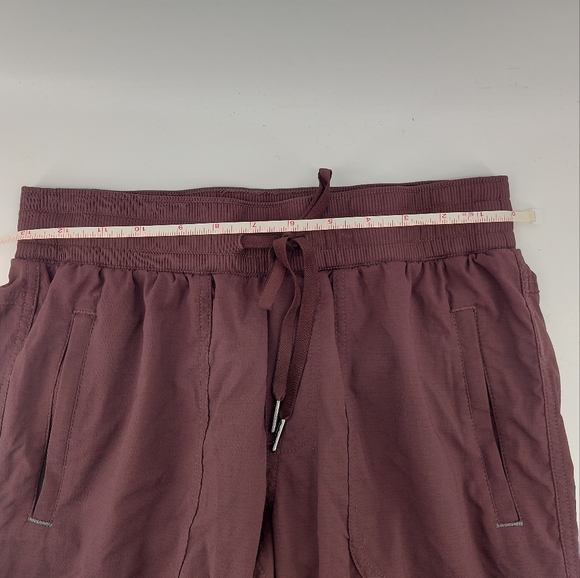 L.L. Bean  Vista Camp Pants, Straight-Leg Burgandy Size XS - Picture 7 of 10
